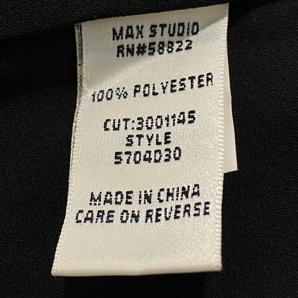 NWOT Max Studio || Woman’s sleeveless tunic top size Medium - Picture 7 of 7